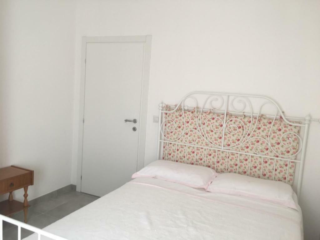 Casa Leo Apartment Fossombrone Bagian luar foto